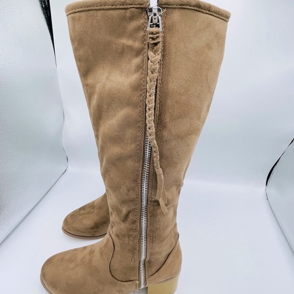 NEW SOFT LINED TALL BOOTS - Picture 3 of 13